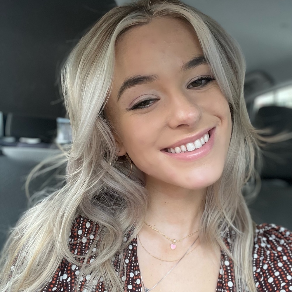 Meet your Posher, Anastasia